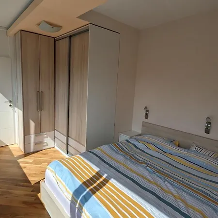 Apartment Modern And Cozy Apartment, Excellent Location, Near Center, 60m2